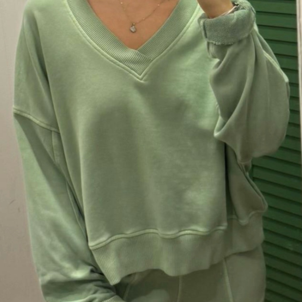 Aerie Sage V-Neck Oversized Pullover Sweater